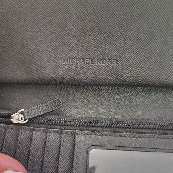 Michael Kors | Jet Set Wallet - Picture 8 of 9